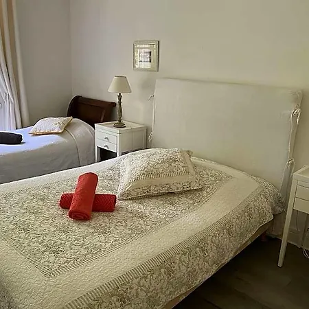 4 Etoiles La Petite Troliere Hotel